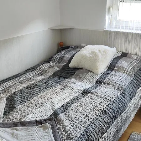 Grey Line Holiday home