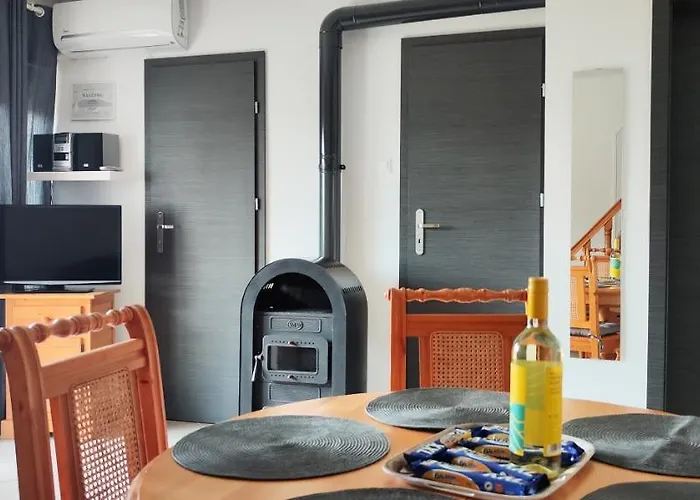 Holiday home Grey Line Badacsonytordemic